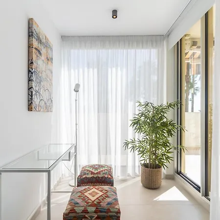 アパート Great First Line Amazing Terrace